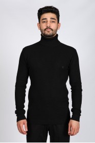 BLACK COLOR TURTLENECK SWEATER