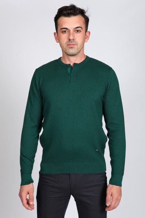 DARK GREEN COLOR CREW- NECK SWEATHER WİTH 2 BUTTONS