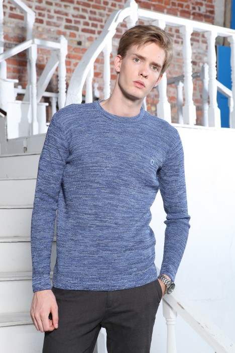 ICE BLUE COLOR ROUND NECK WOOL BLEND SWEATER