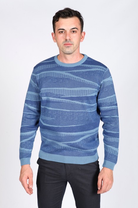 ROUND COLLAR COTON SWEATER. LIGHT BLUE