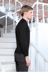 BLACK COLOR ZİP-NECK POLO SWEATHER WİTH WOOL